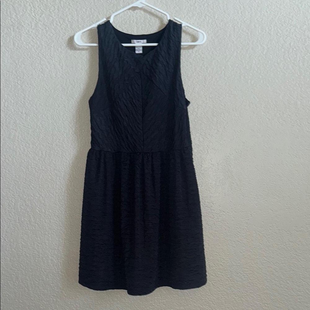 Bar III Black Sleeveless V-Neck Mini Dress